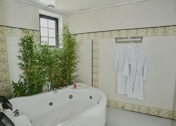 מלון Atelier Boutique *