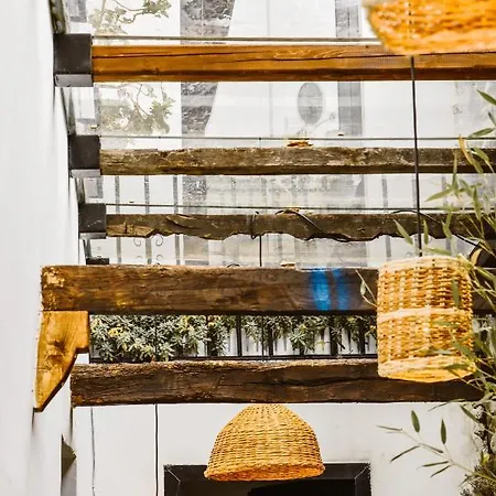 Atelier Boutique Hotel *