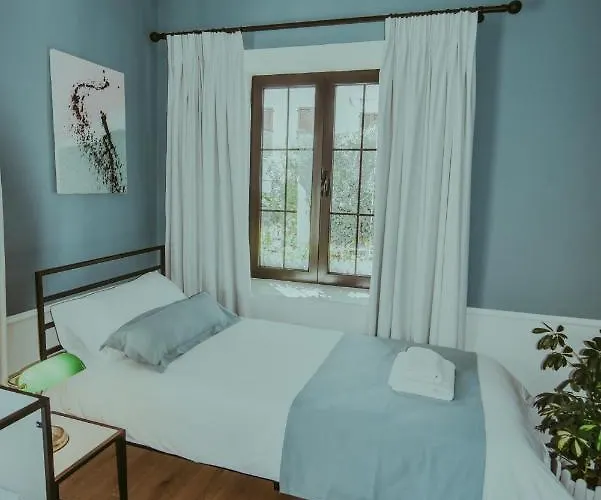 Atelier Boutique Hotel *