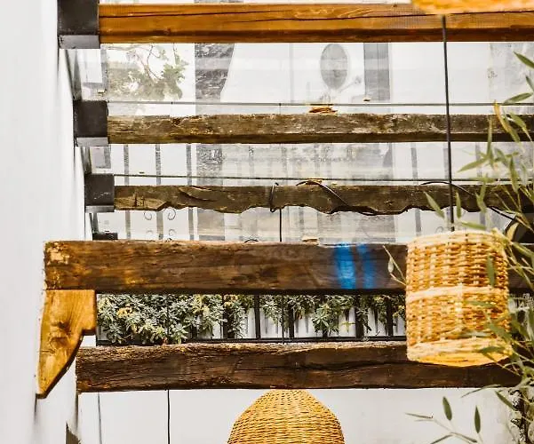 Atelier Boutique Hotel *